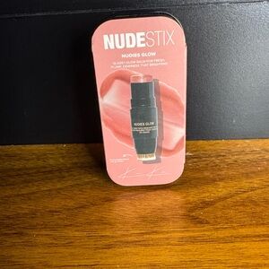 NUDESTIX Nudies Glow - Soft Pink